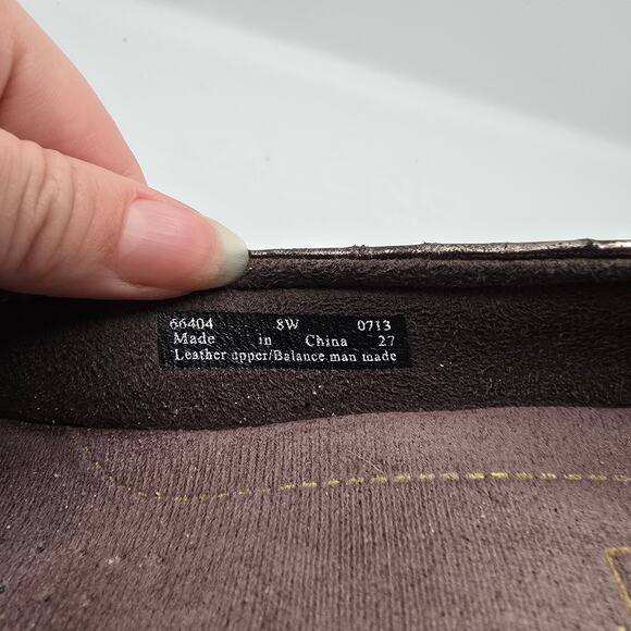 Clarks Everyday Active Air bronze snakeskin leather loafer womans size 8W - Picture 10 of 13